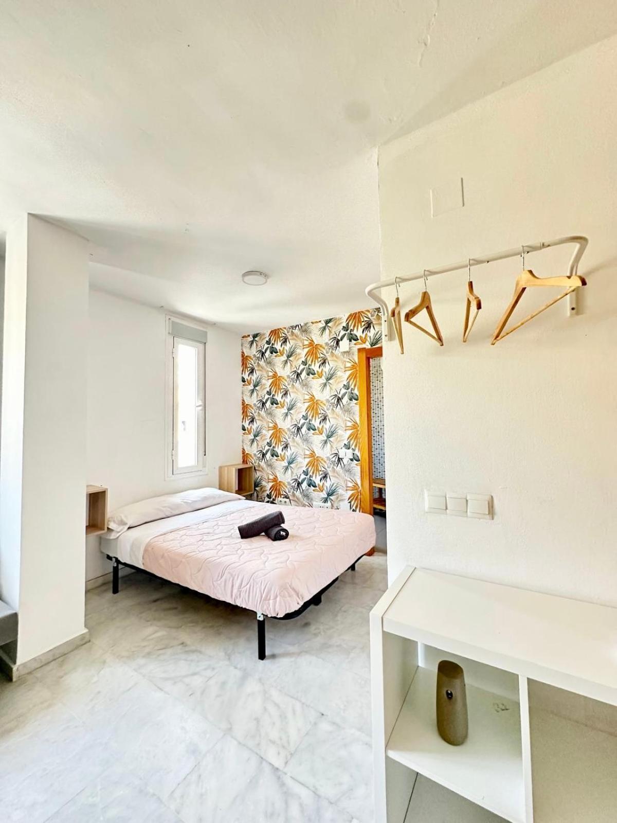 Apartamentos Playa Misericordias マラガ エクステリア 写真